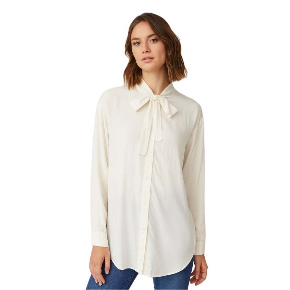 Elizabeth and James, Elegant off white Bow Blouse, Size M
